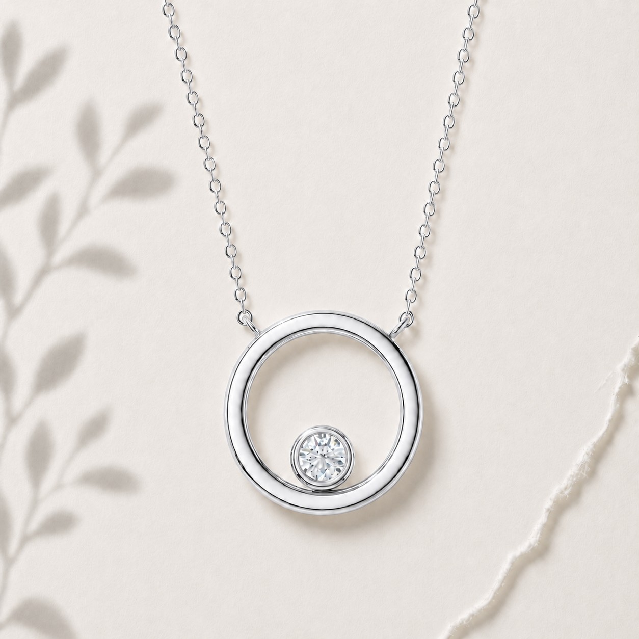 Centre in Sterling Silver