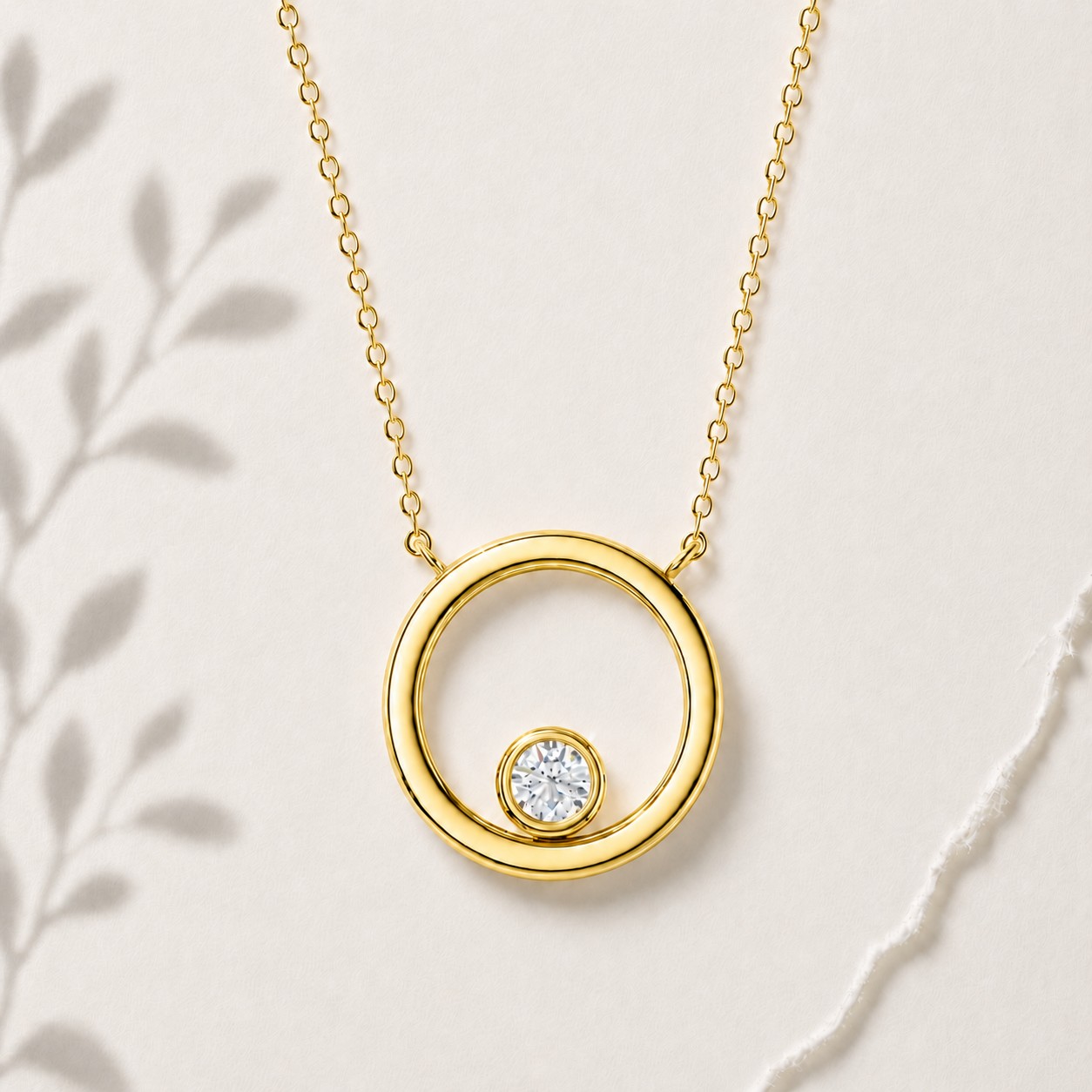 Centre necklace pendant - 14ct yellow gold, for coming back to yourself.